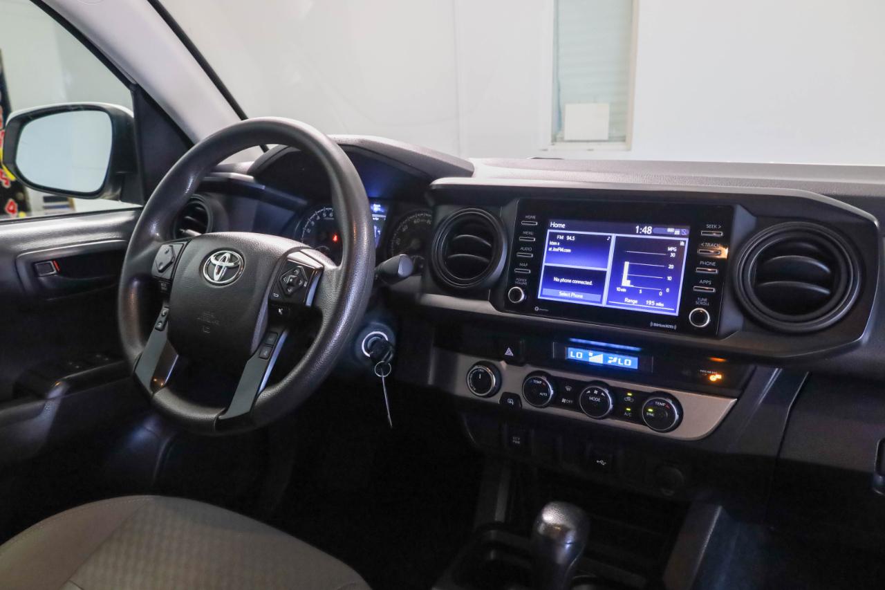 Toyota Tacoma photo 13
