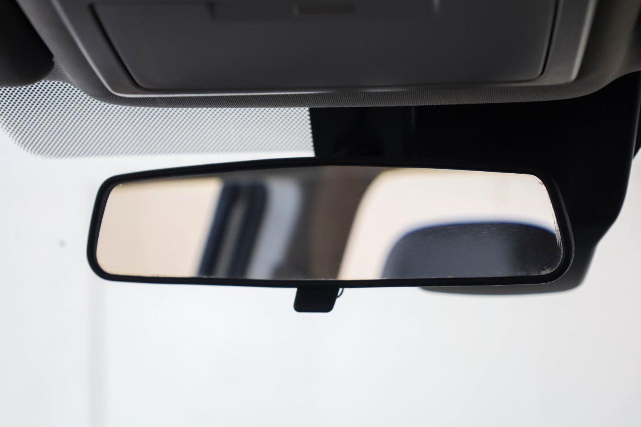 Toyota Tacoma photo 32