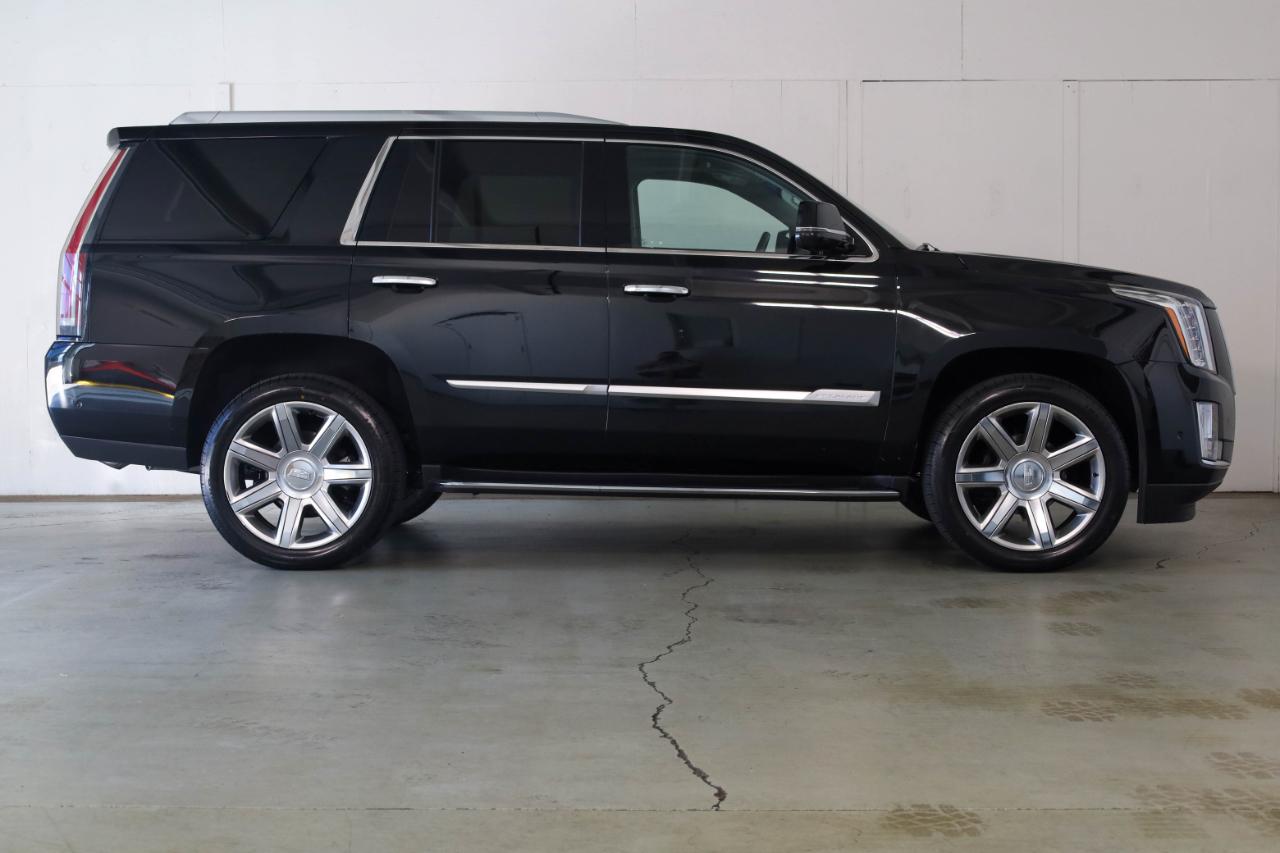 Cadillac Escalade photo 4
