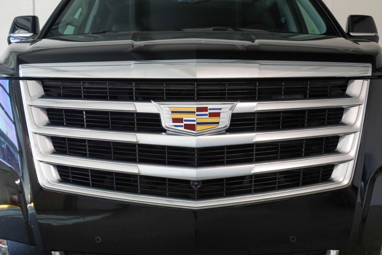 Cadillac Escalade photo 16