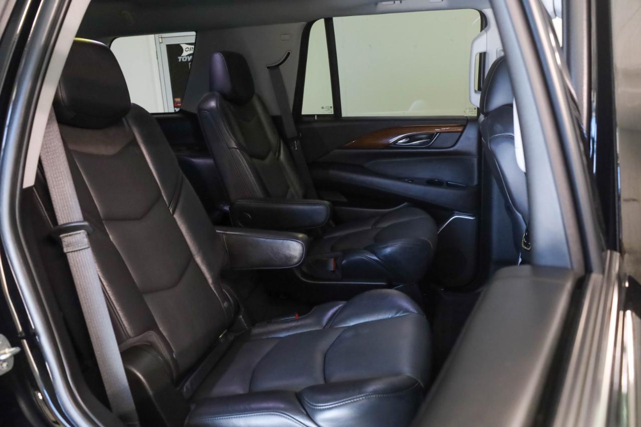 Cadillac Escalade photo 21