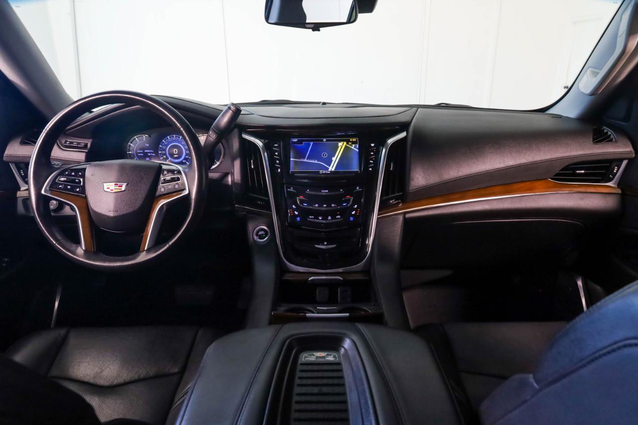 Cadillac Escalade photo 7
