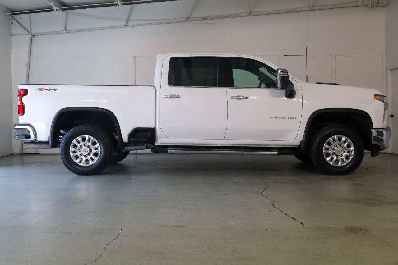 Chevrolet Silverado 2500 LTZ Crew Cab 4WD SWB 2023