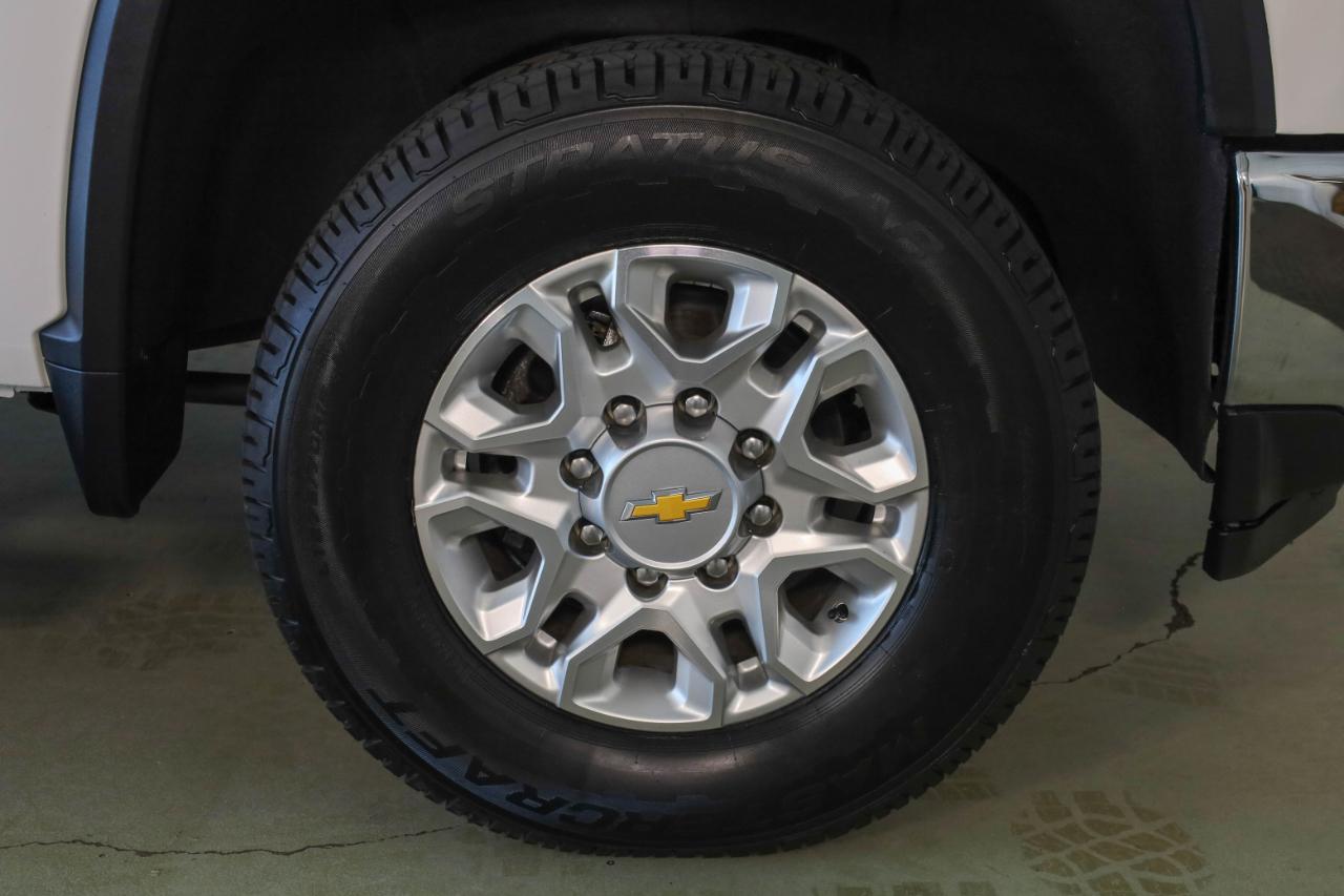 Chevrolet Silverado 2500 LTZ Crew Cab 4WD SWB 2023