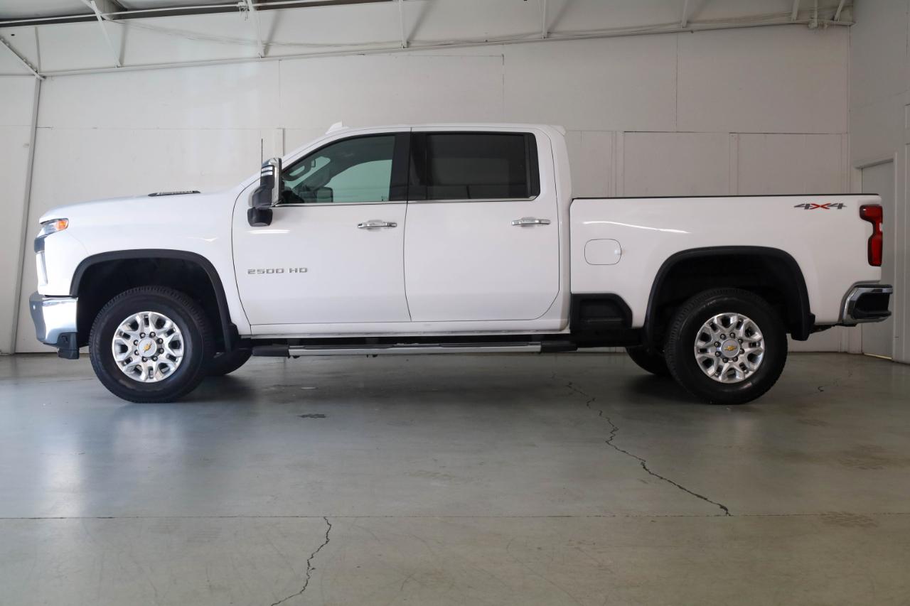 Chevrolet Silverado 2500 LTZ Crew Cab 4WD SWB 2023