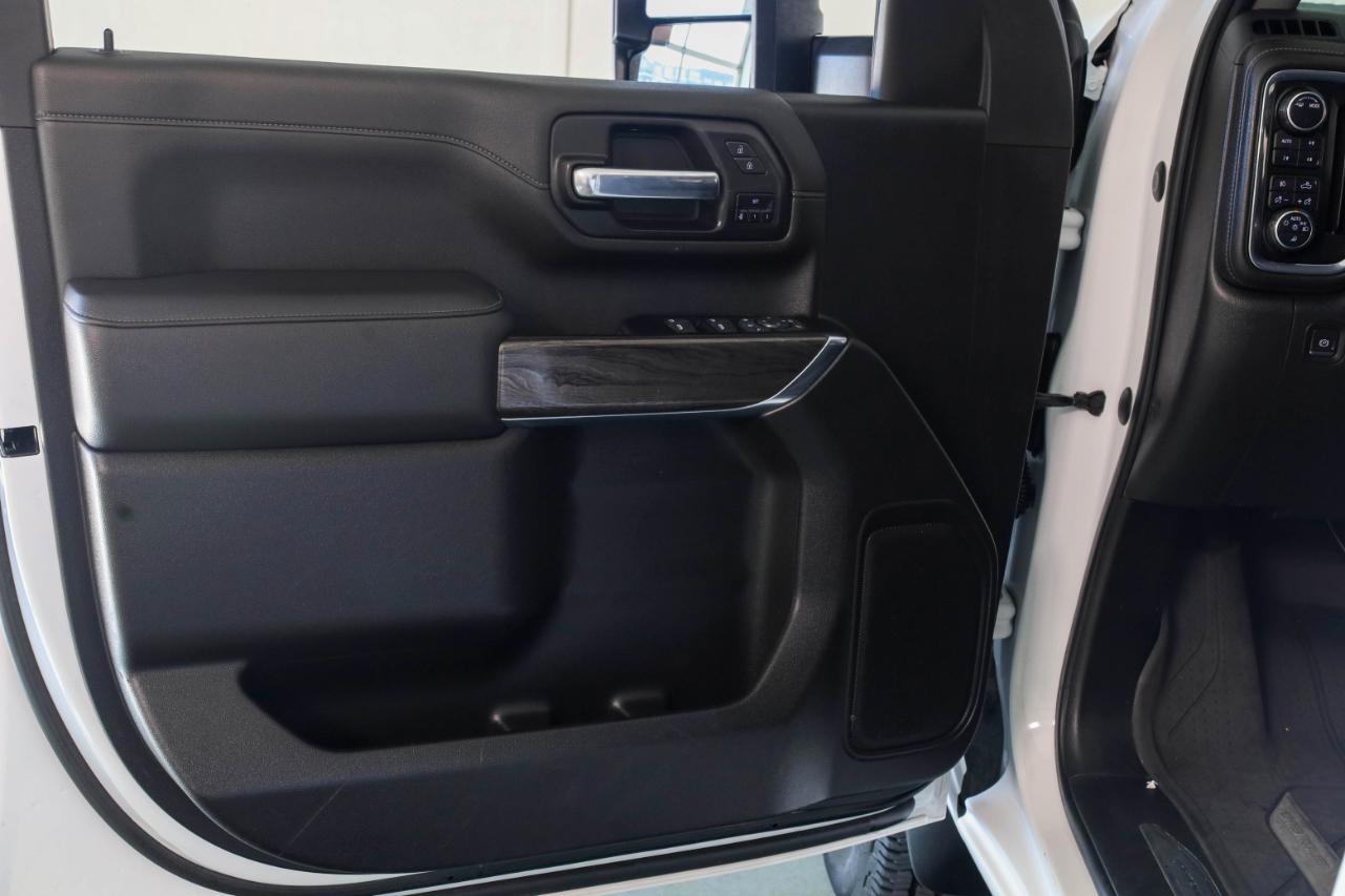 Chevrolet Silverado 2500 LTZ Crew Cab 4WD SWB 2023