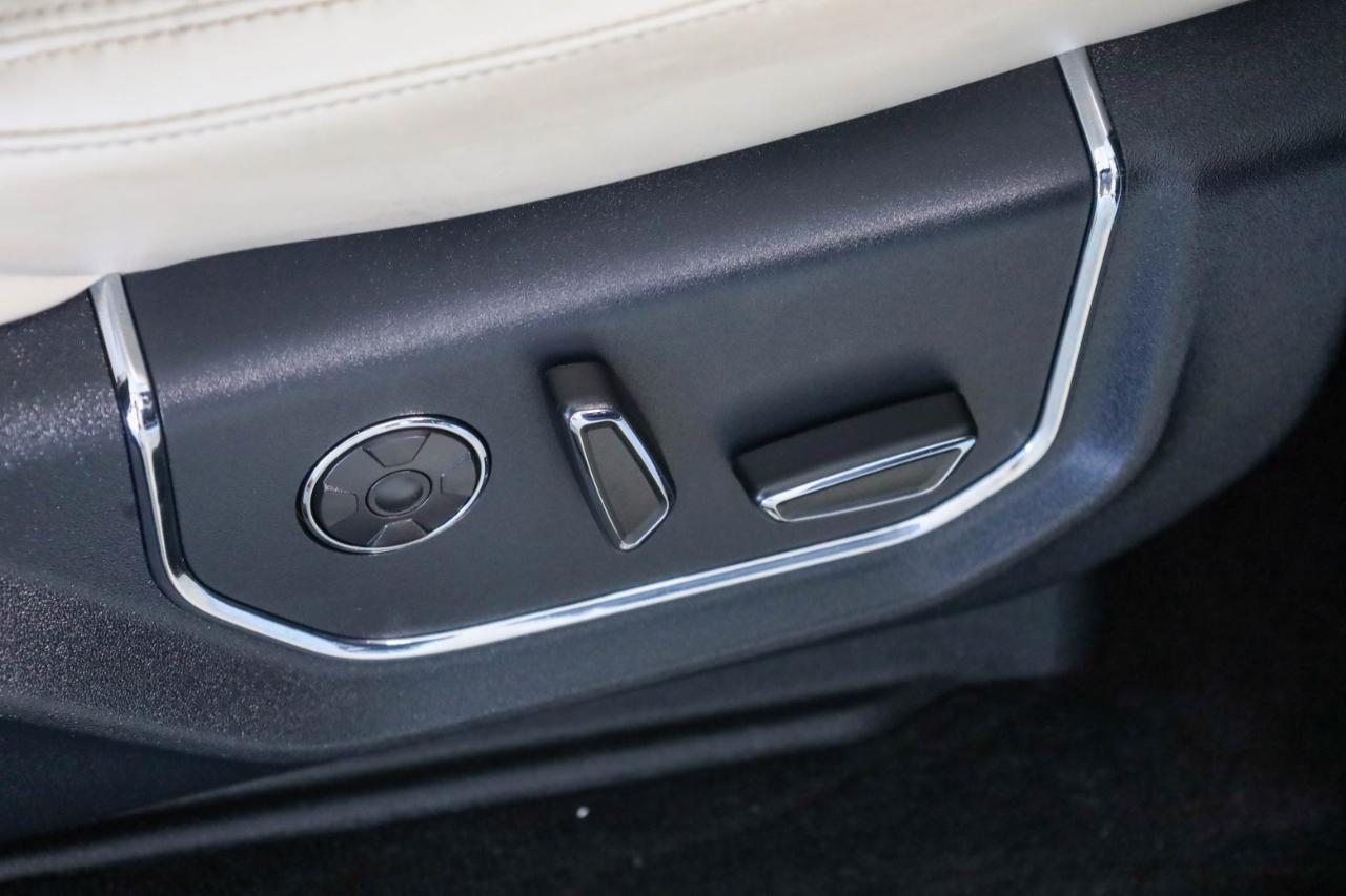 Ford Expedition MAX photo 47