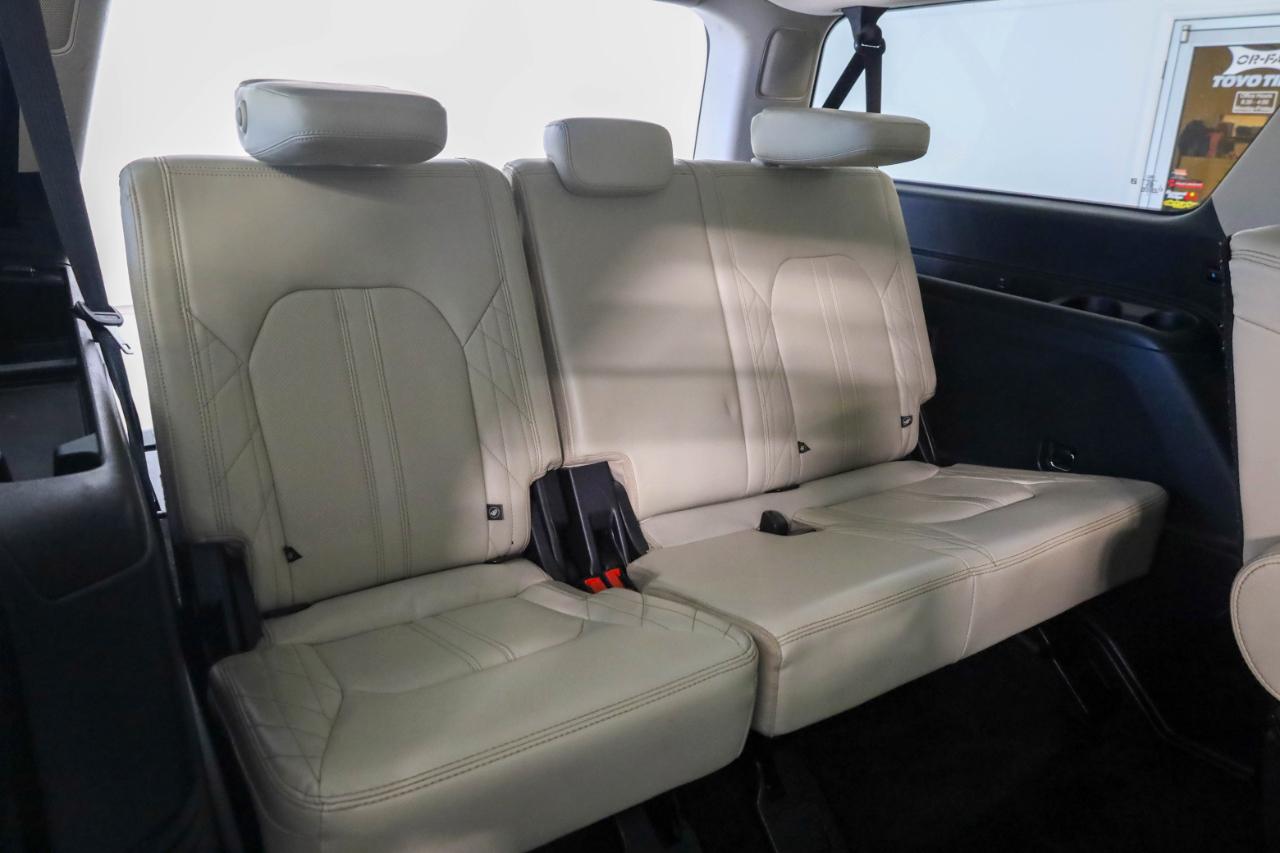 Ford Expedition MAX photo 22