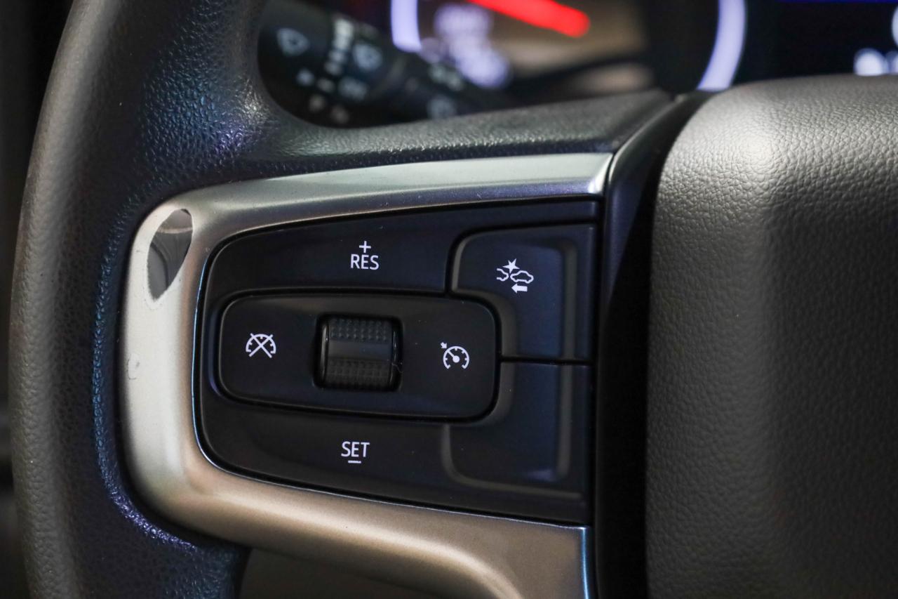 Chevrolet Silverado photo 31