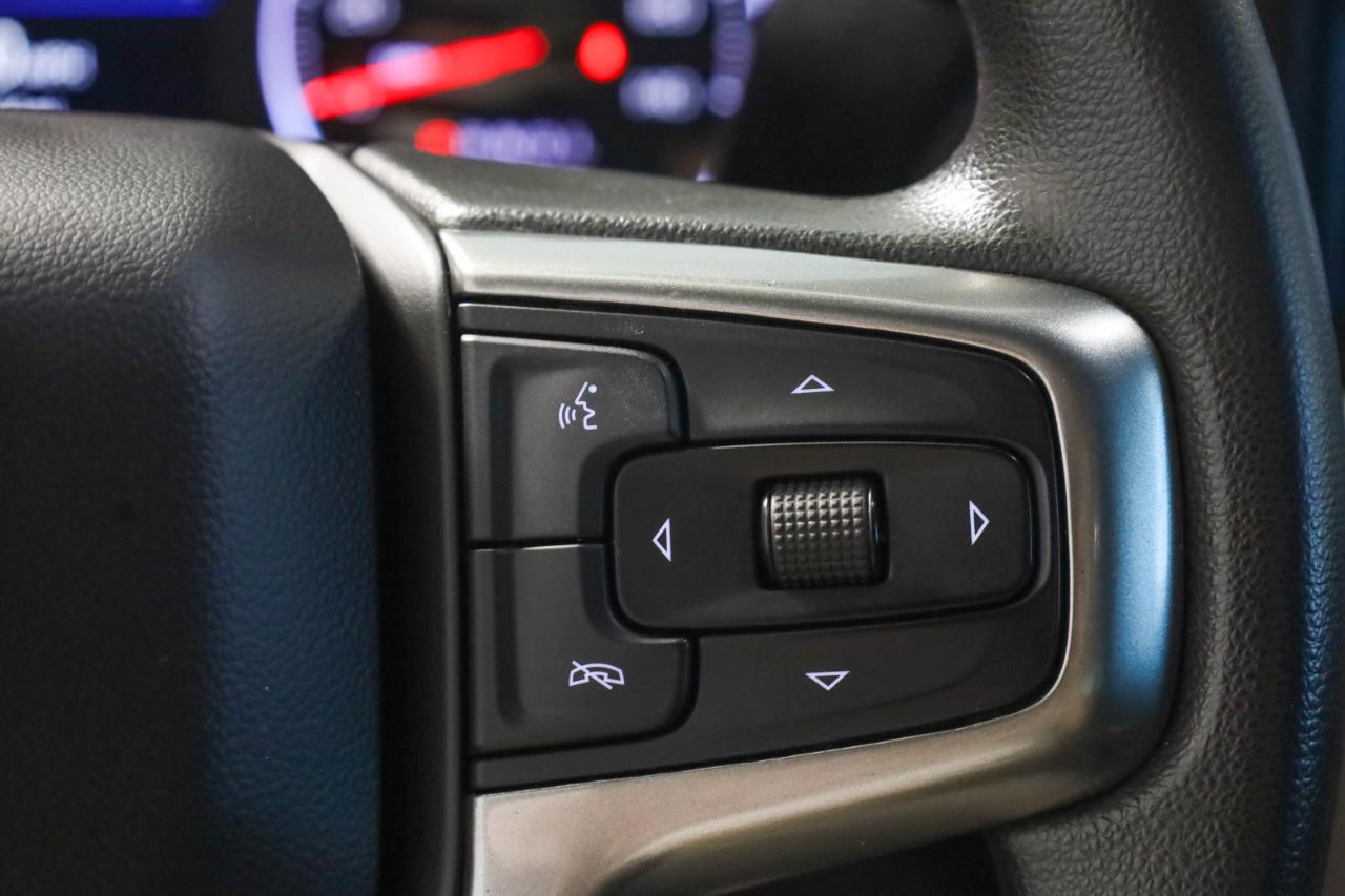 Chevrolet Silverado photo 32