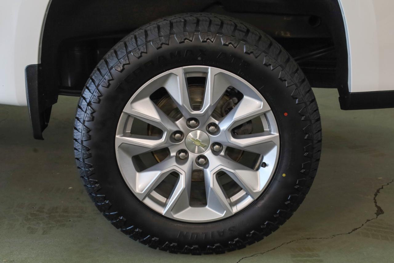 Chevrolet Silverado photo 45