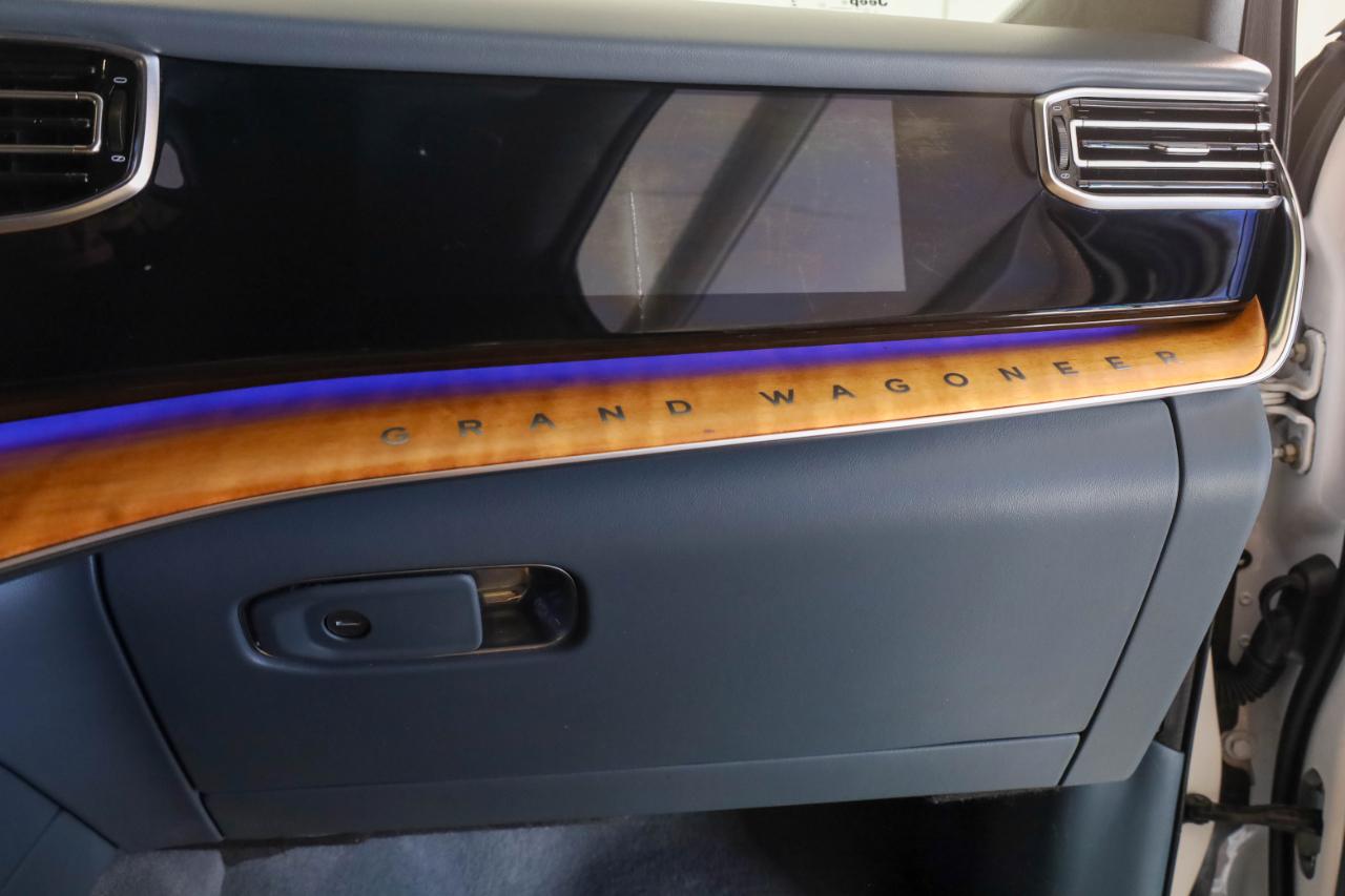 Jeep Grand Wagoneer photo 50