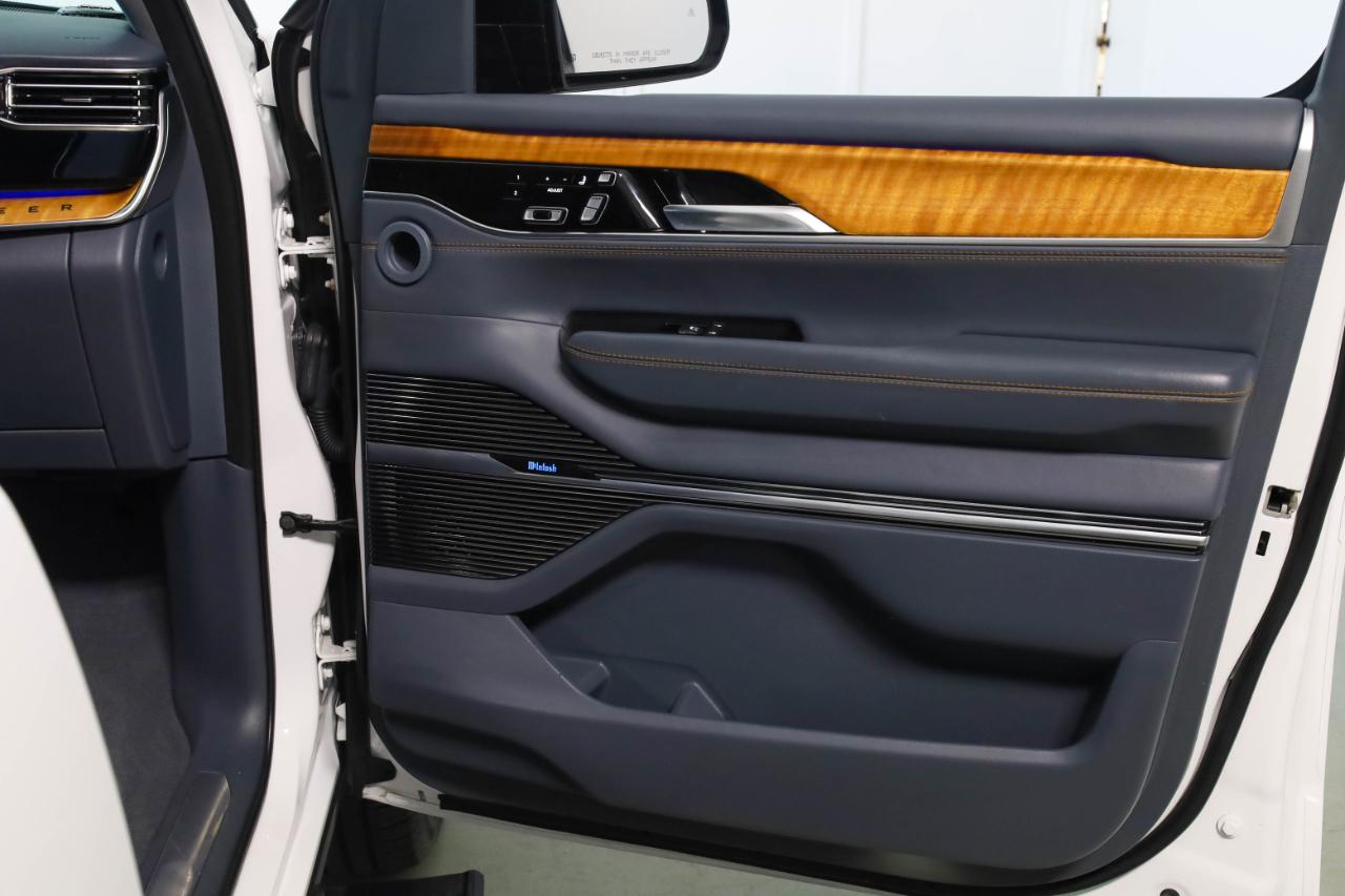 Jeep Grand Wagoneer photo 53