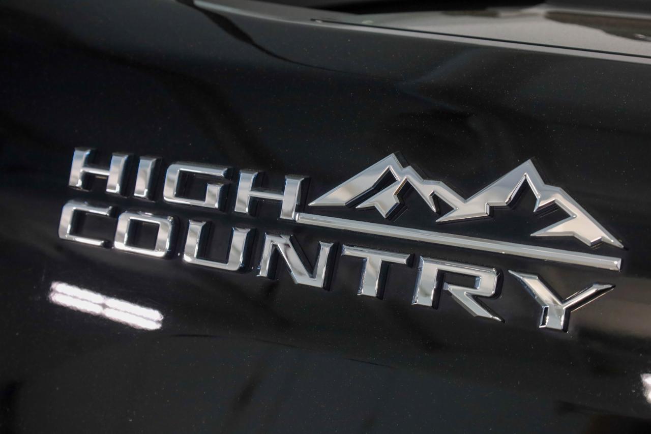 Chevrolet Silverado HD photo 9