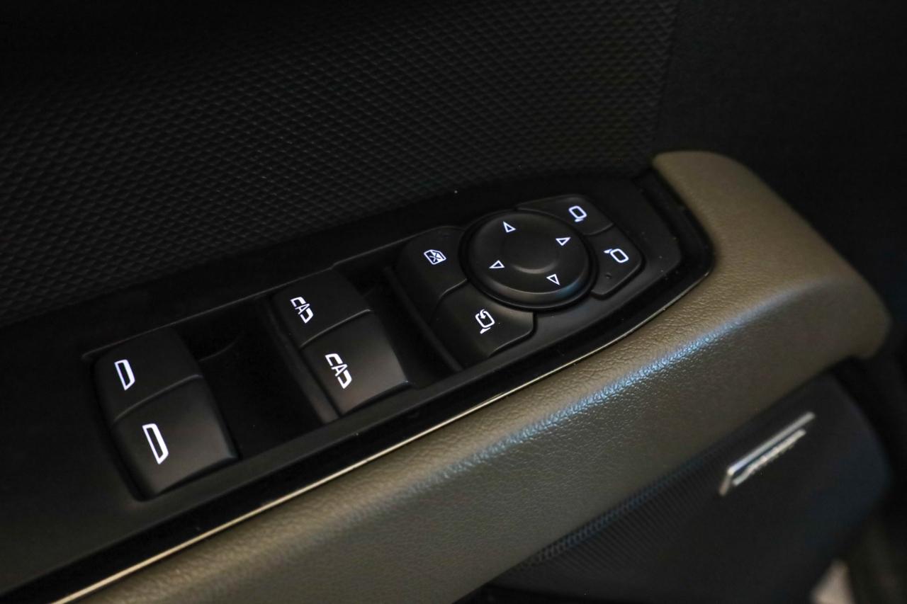 Chevrolet Silverado photo 27