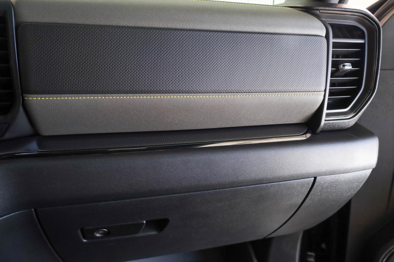 Chevrolet Silverado photo 39