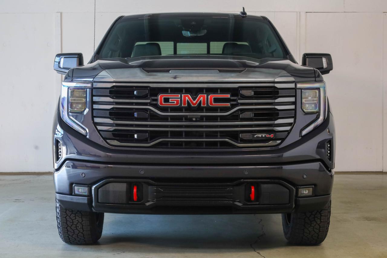 GMC Sierra photo 3