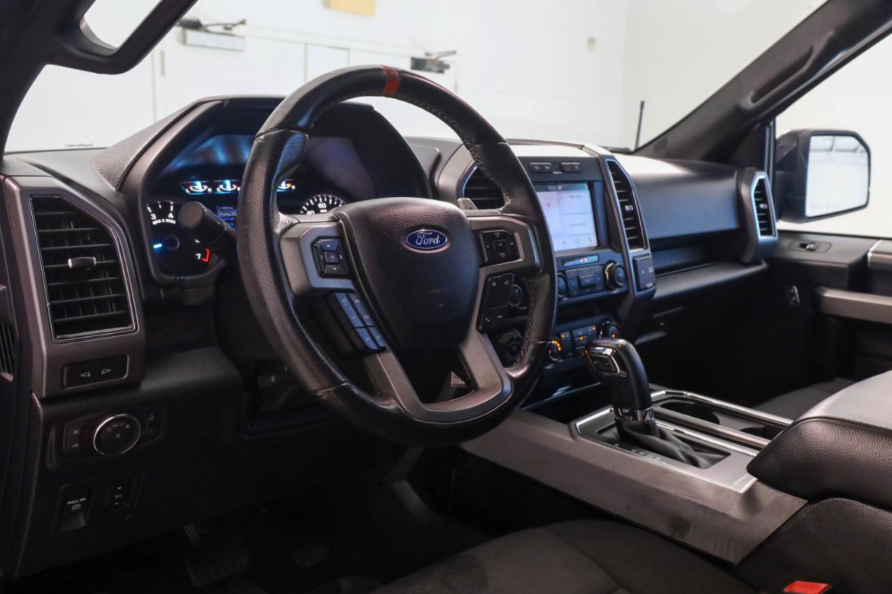 Ford F-150 photo 11