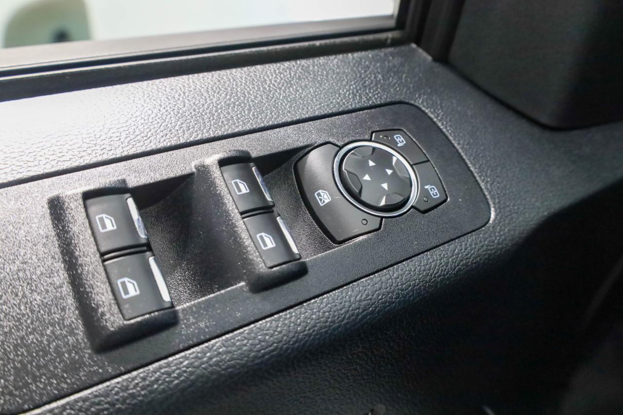 Ford F-150 photo 29