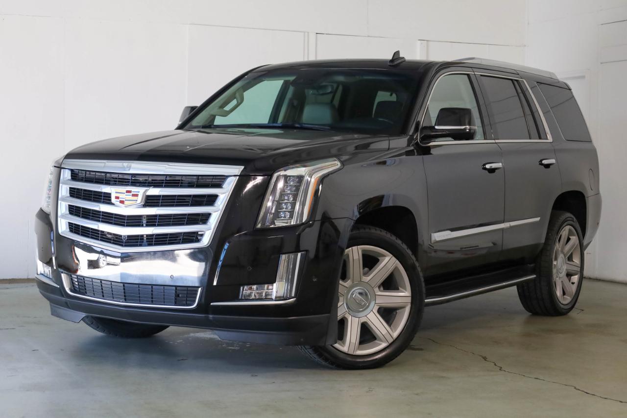 Cadillac Escalade photo 2