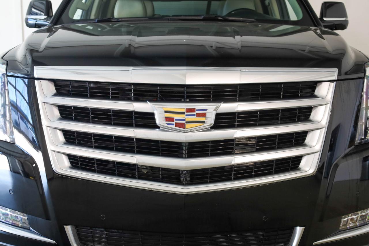 Cadillac Escalade photo 16