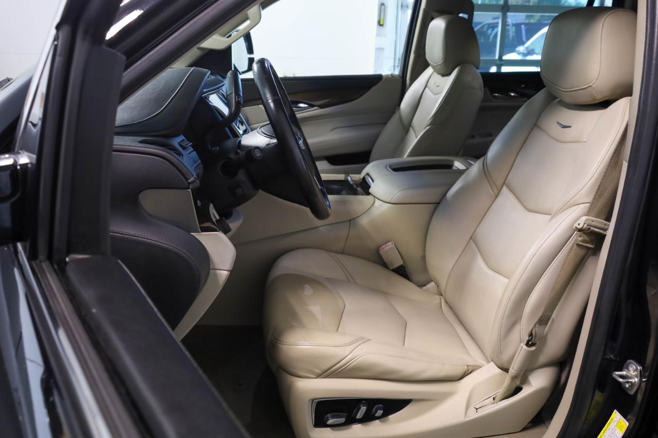 Cadillac Escalade photo 12