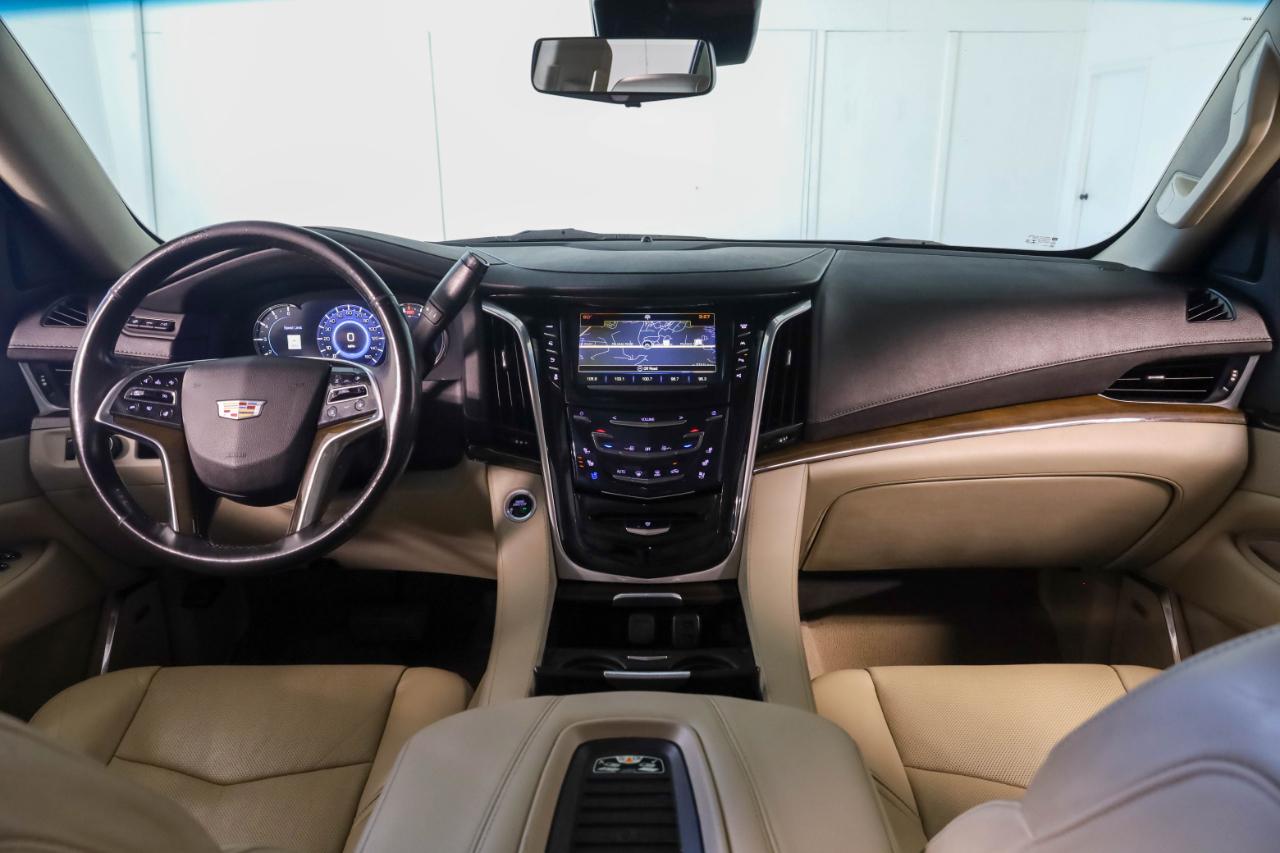 Cadillac Escalade photo 7