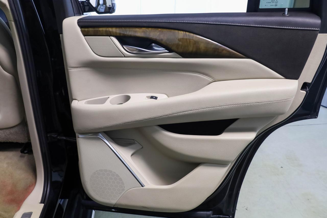 Cadillac Escalade photo 40
