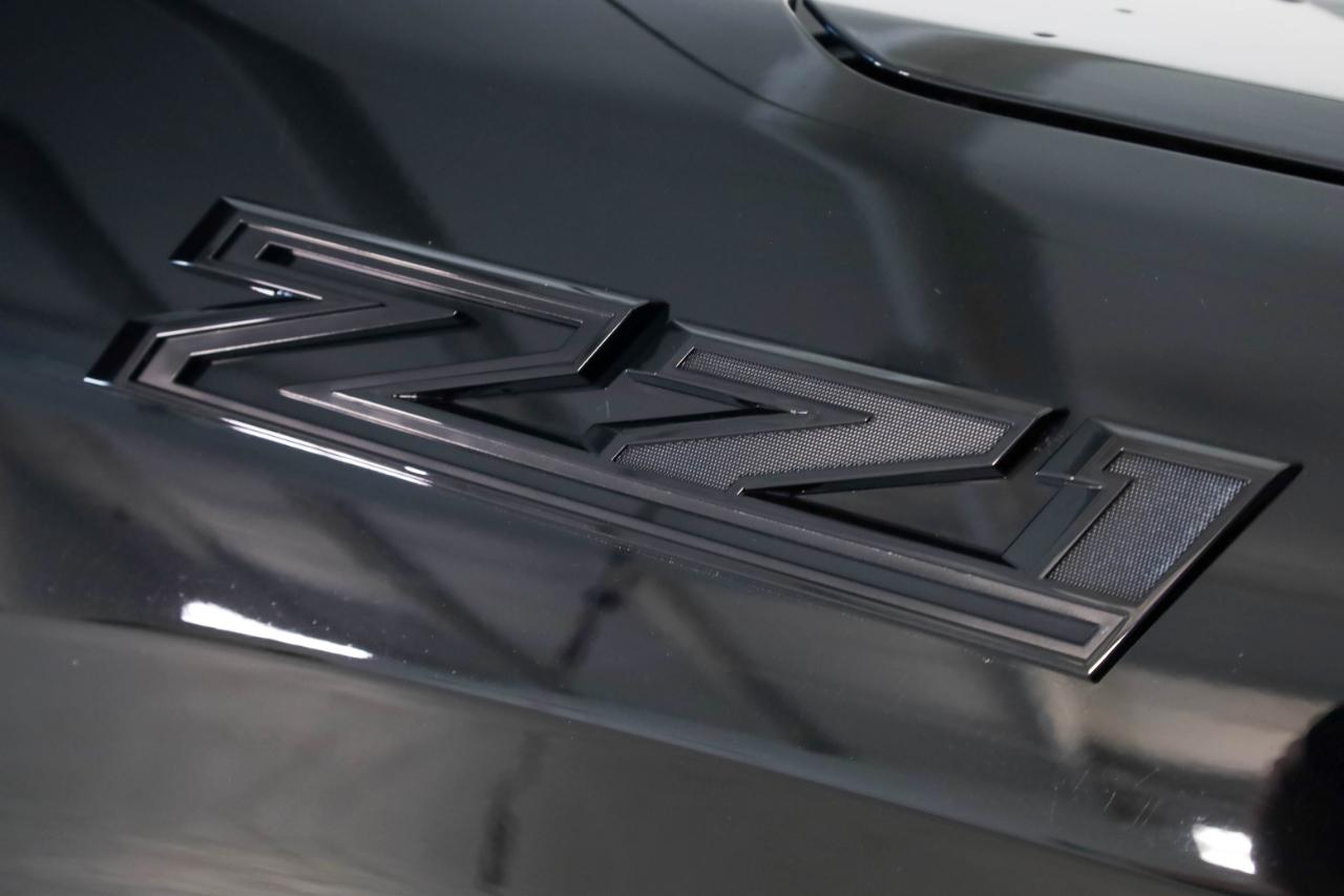 Chevrolet Silverado photo 27