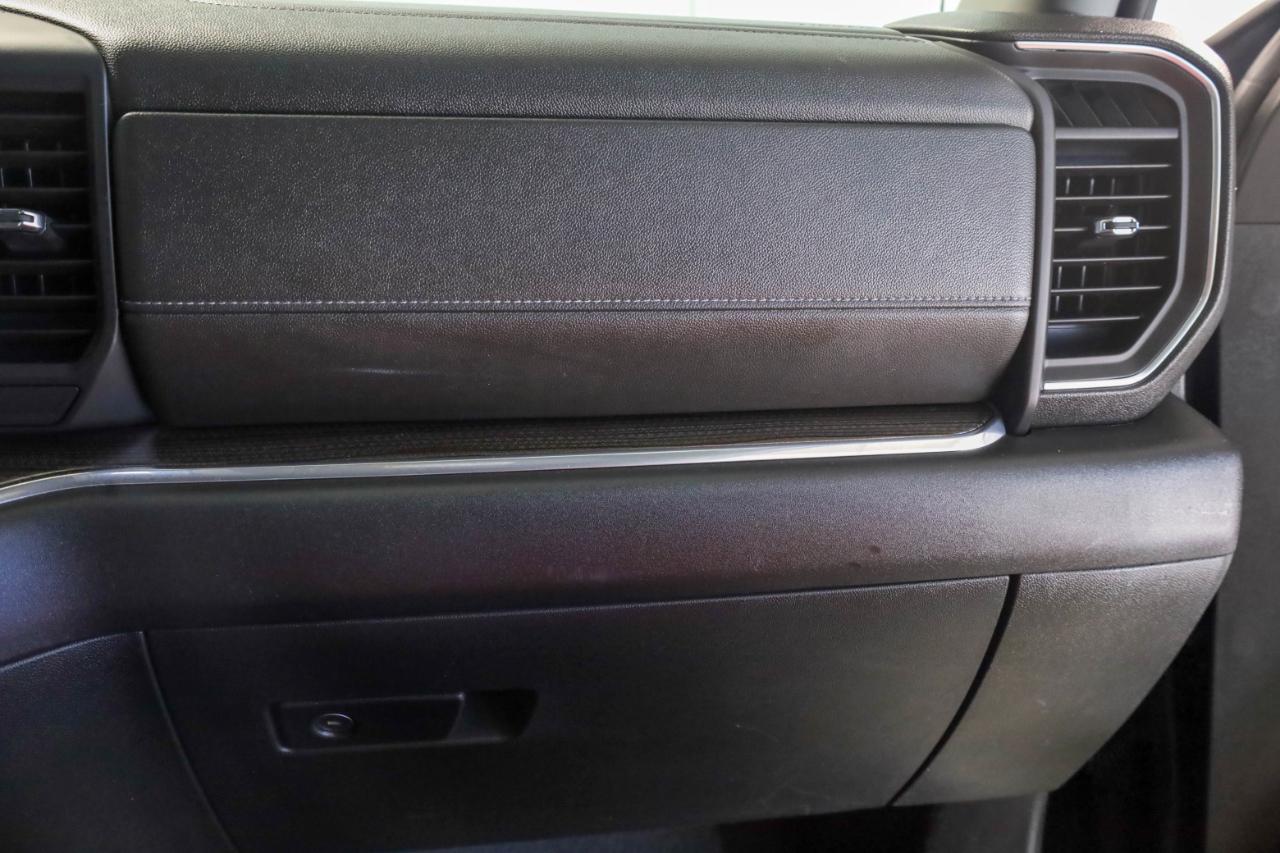 Chevrolet Silverado photo 40