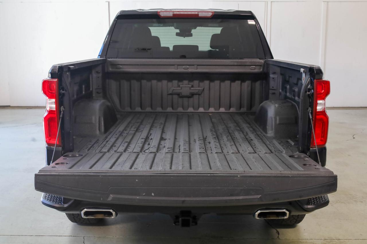 Chevrolet Silverado photo 26