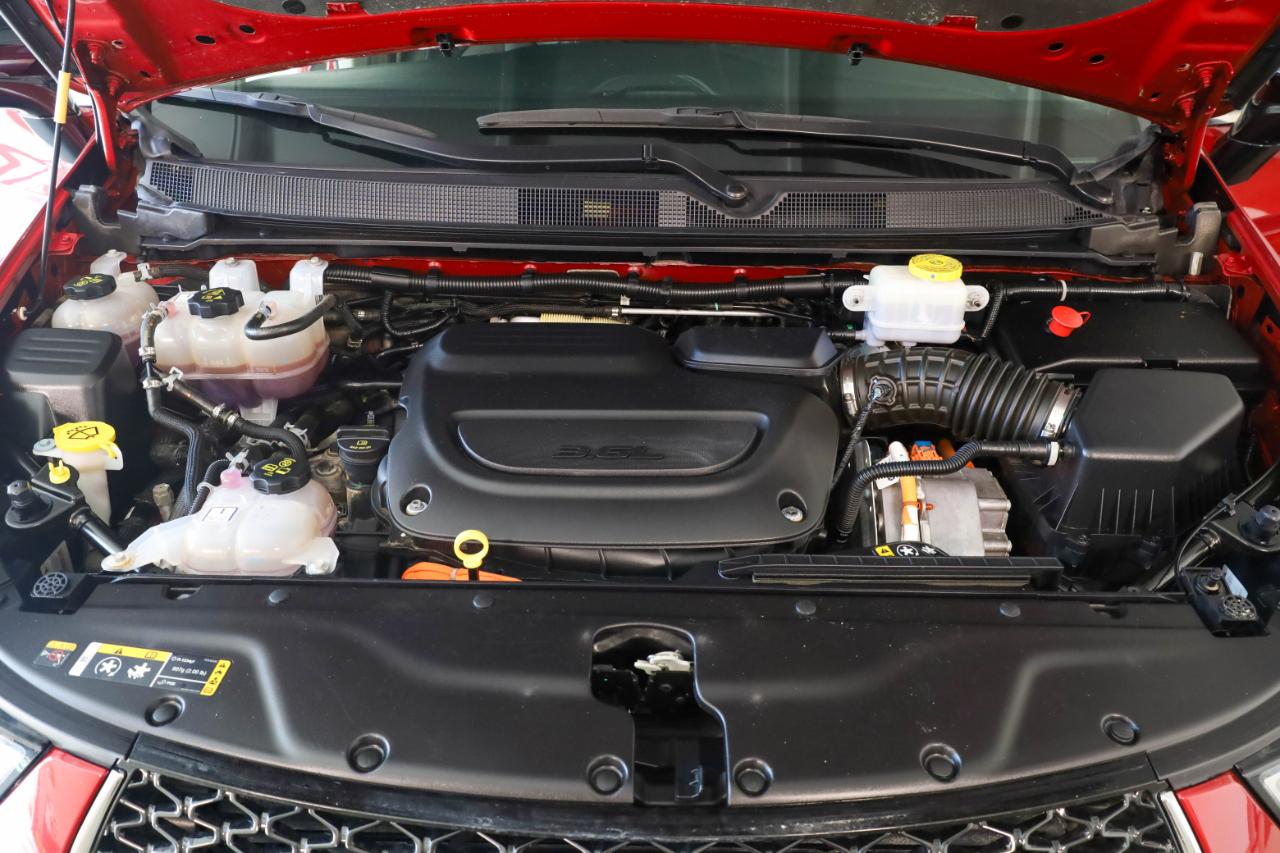 Chrysler Pacifica photo 46