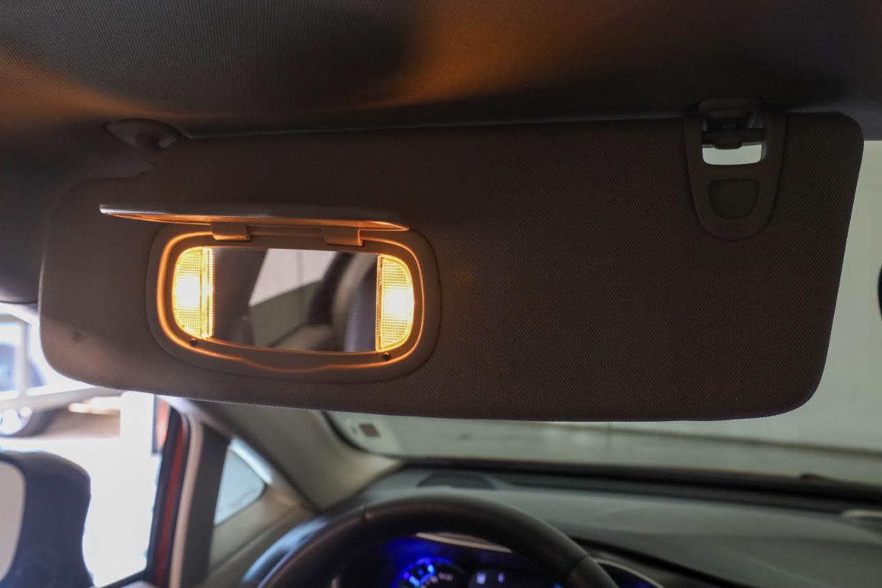 Chrysler Pacifica photo 39