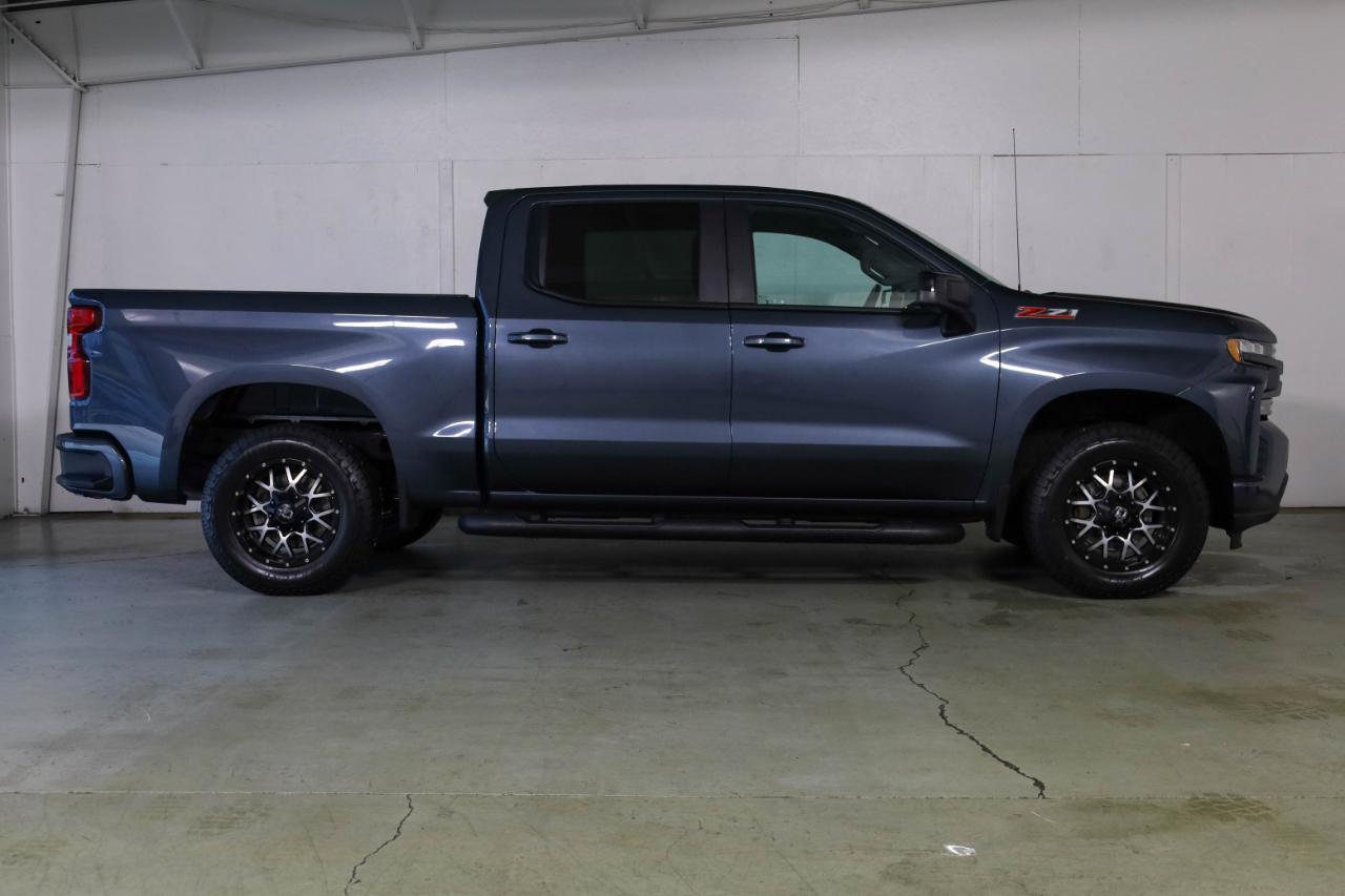 Chevrolet Silverado photo 4