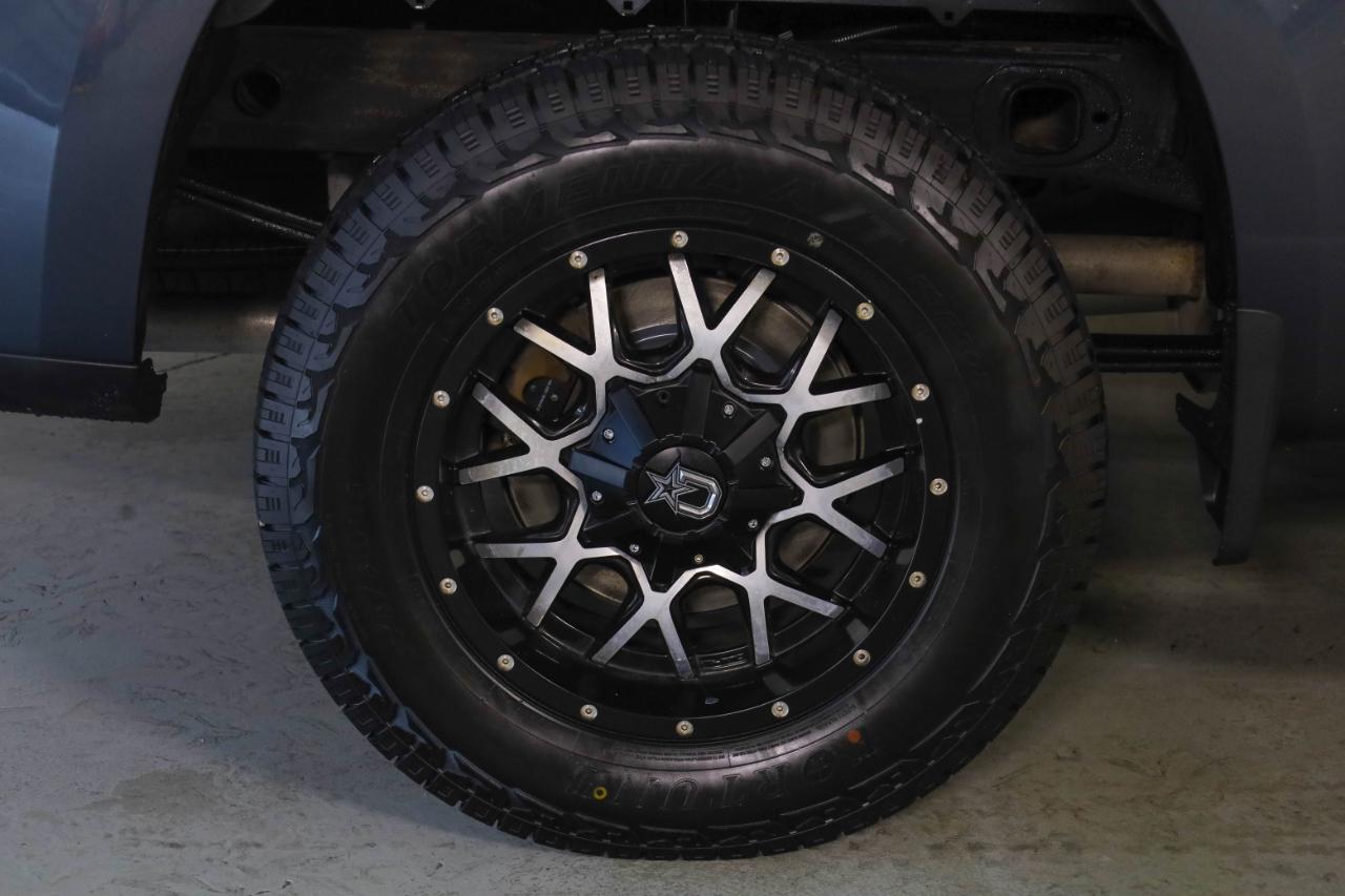 Chevrolet Silverado photo 45