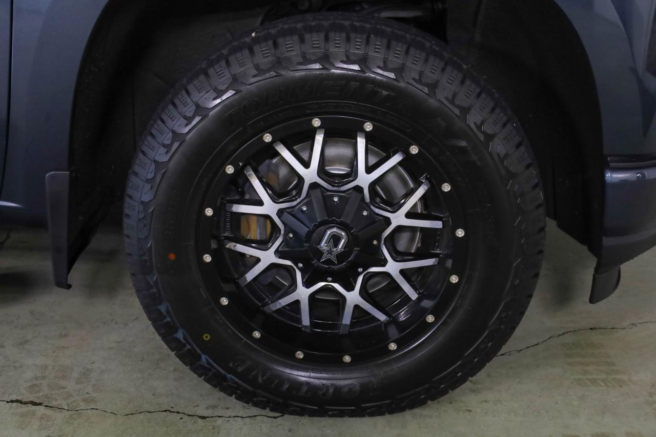 Chevrolet Silverado photo 46