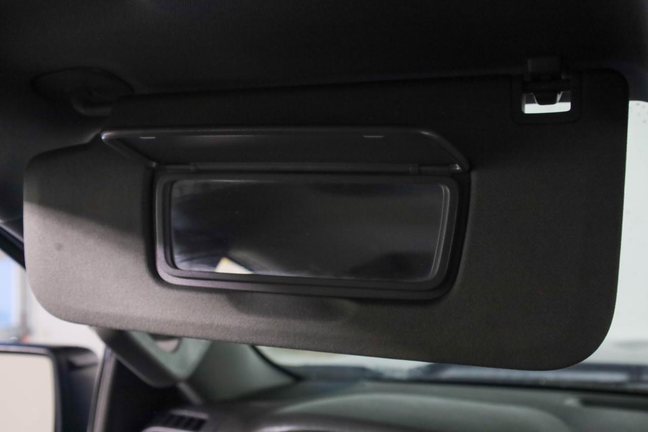 Chevrolet Silverado photo 32