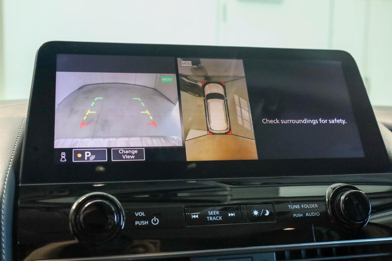 Infiniti QX80 photo 26