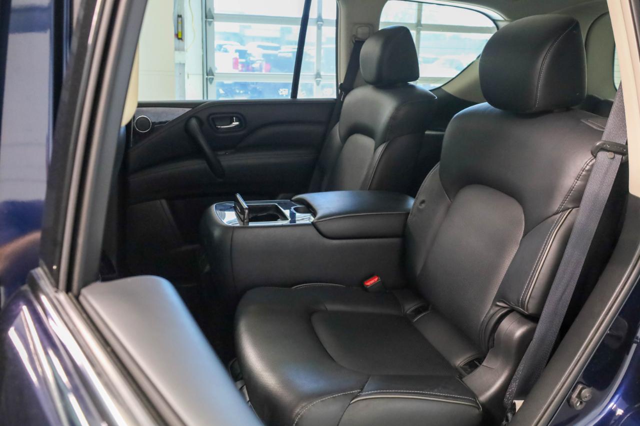 Infiniti QX80 photo 17