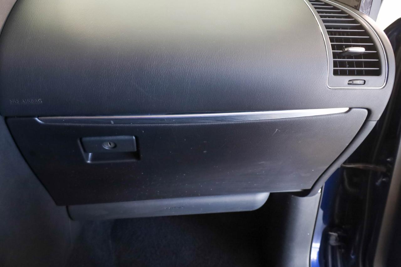 Infiniti QX80 photo 46
