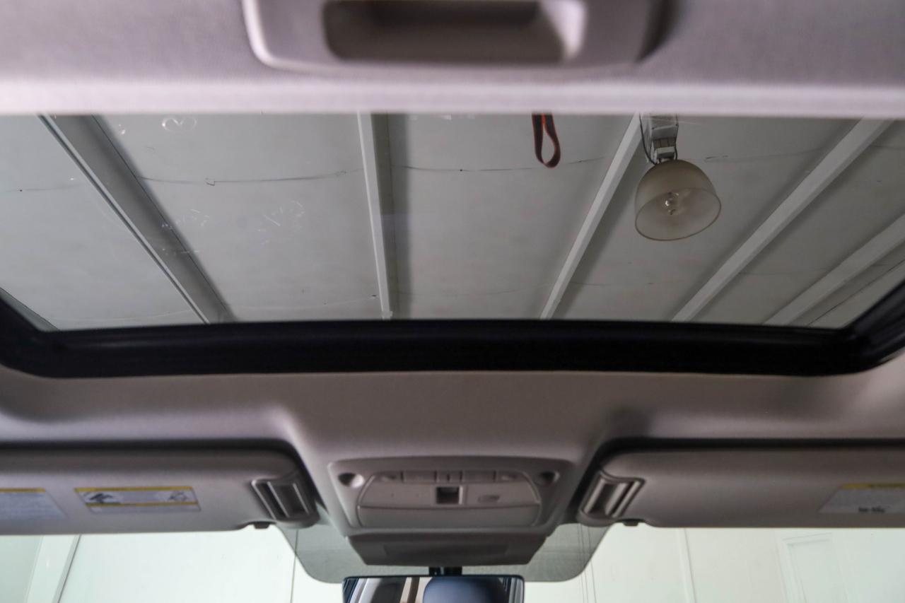 Infiniti QX80 photo 44