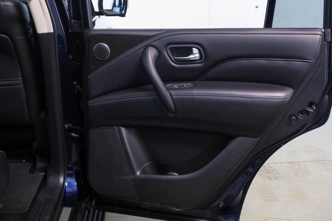 Infiniti QX80 photo 42
