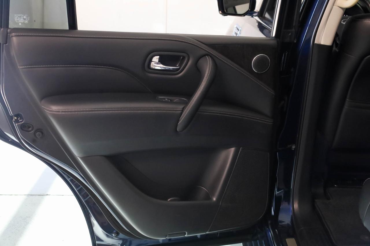 Infiniti QX80 photo 37