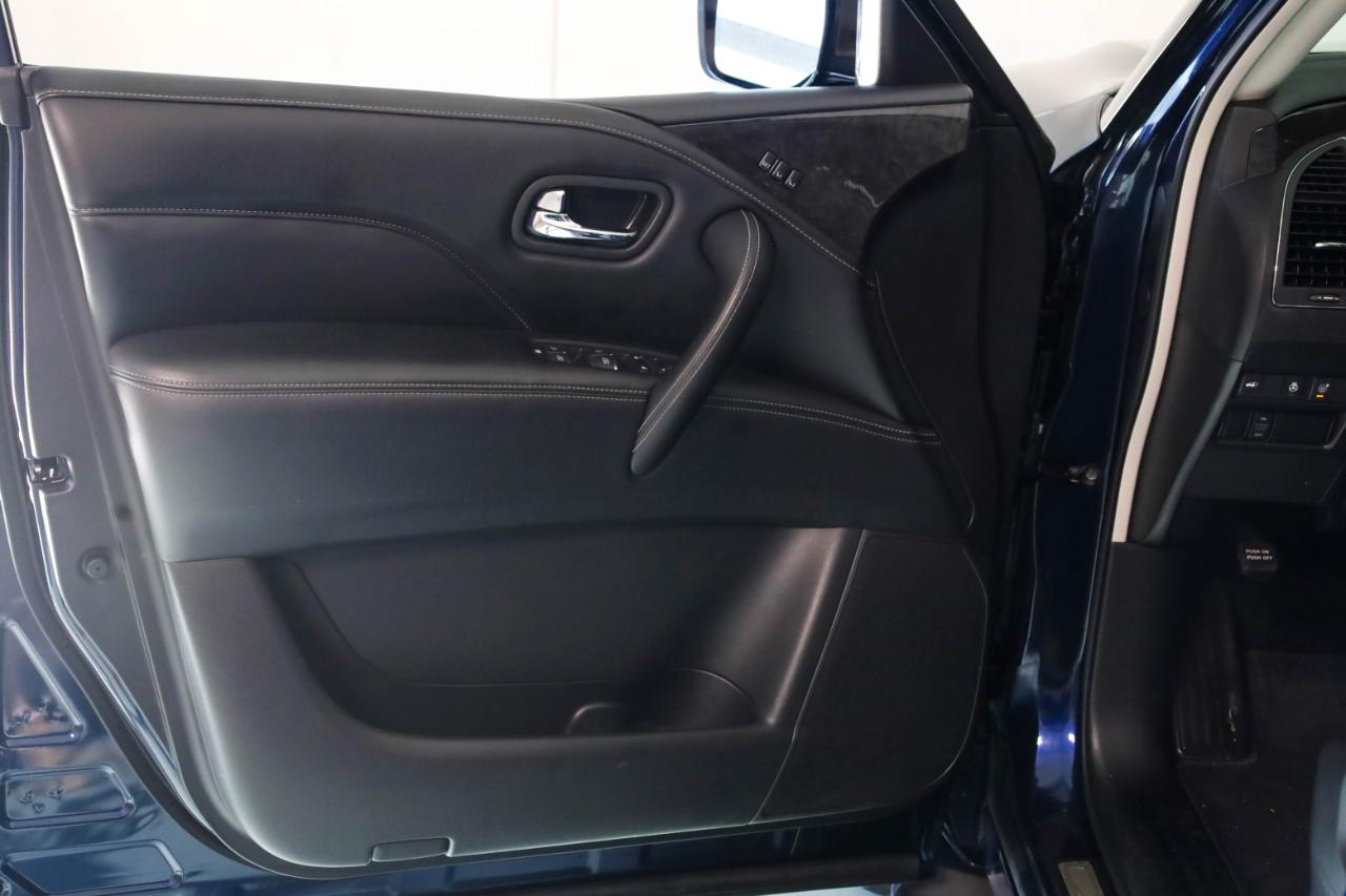 Infiniti QX80 photo 31