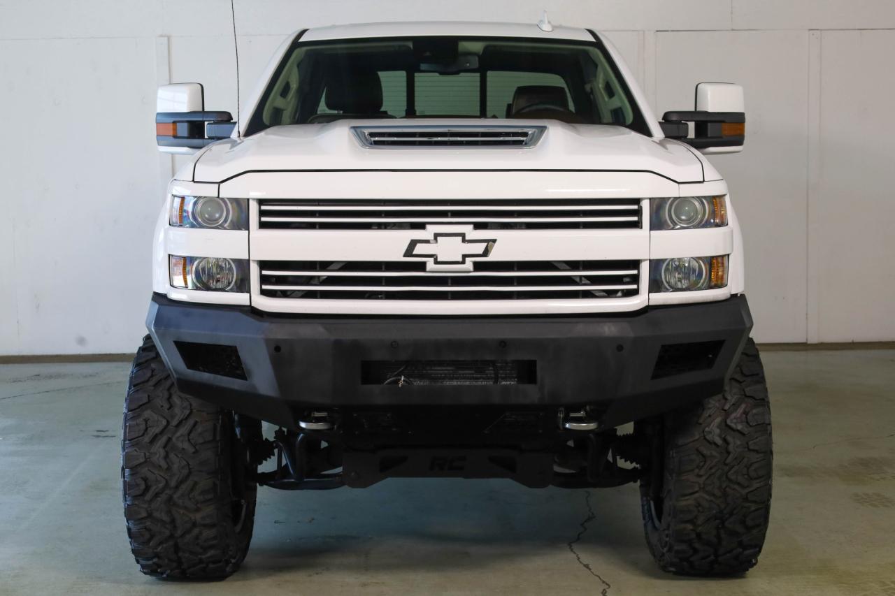 Chevrolet Silverado 2500 High Country Crew Cab 4WD SWB 2017
