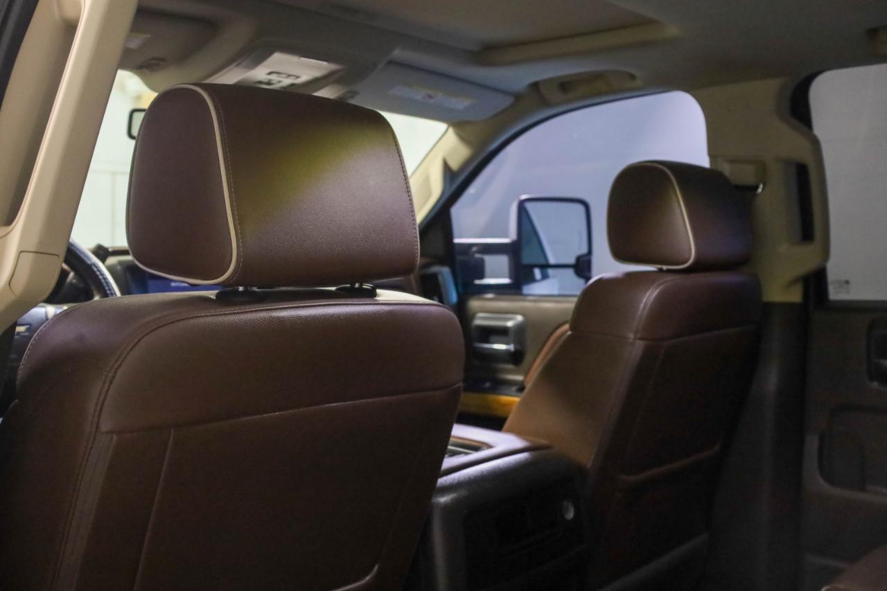 Chevrolet Silverado 2500 High Country Crew Cab 4WD SWB 2017