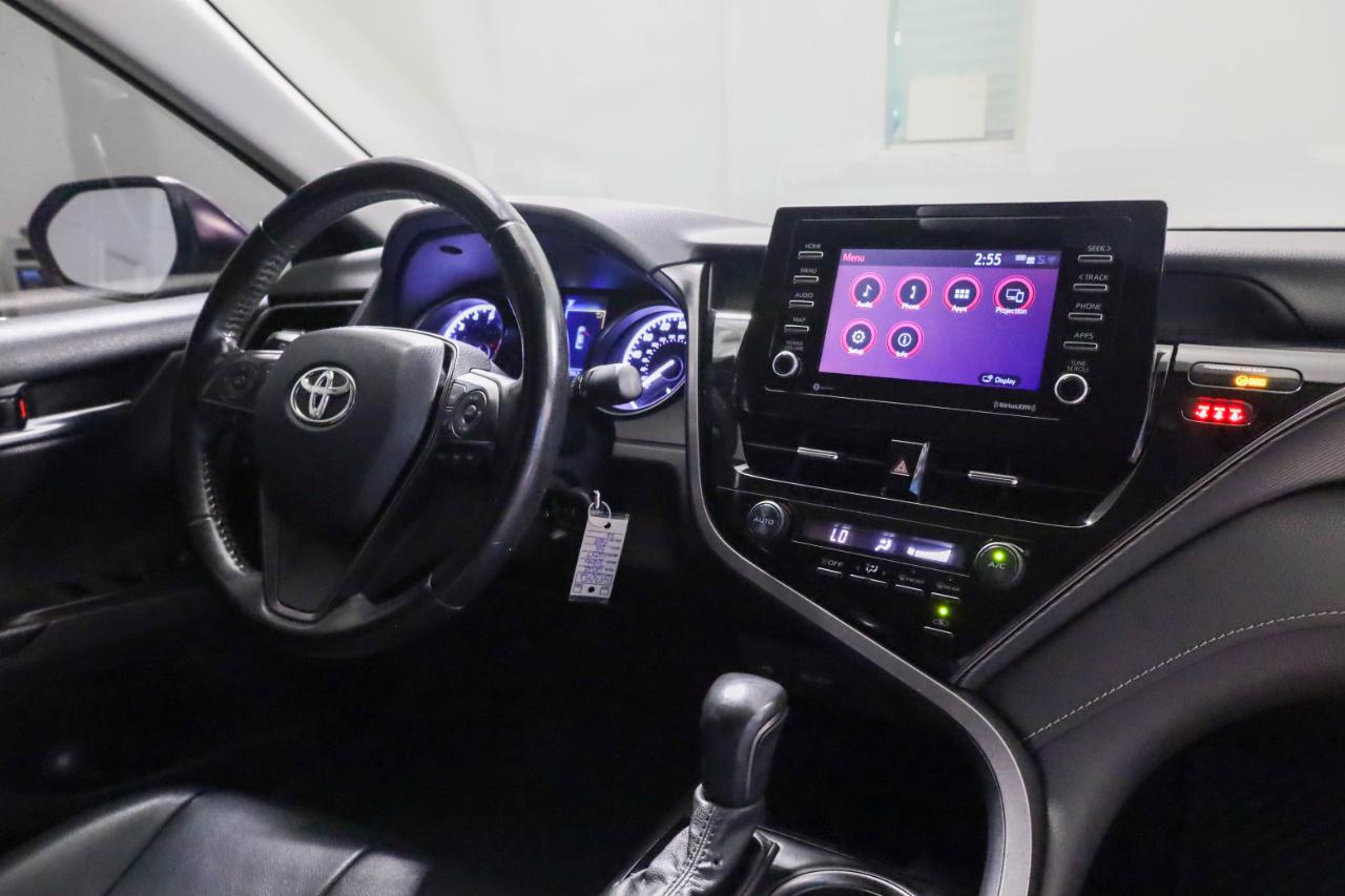 Toyota Camry SE 4D Sedan 2021