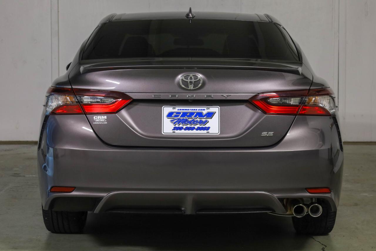 Toyota Camry SE 4D Sedan 2021
