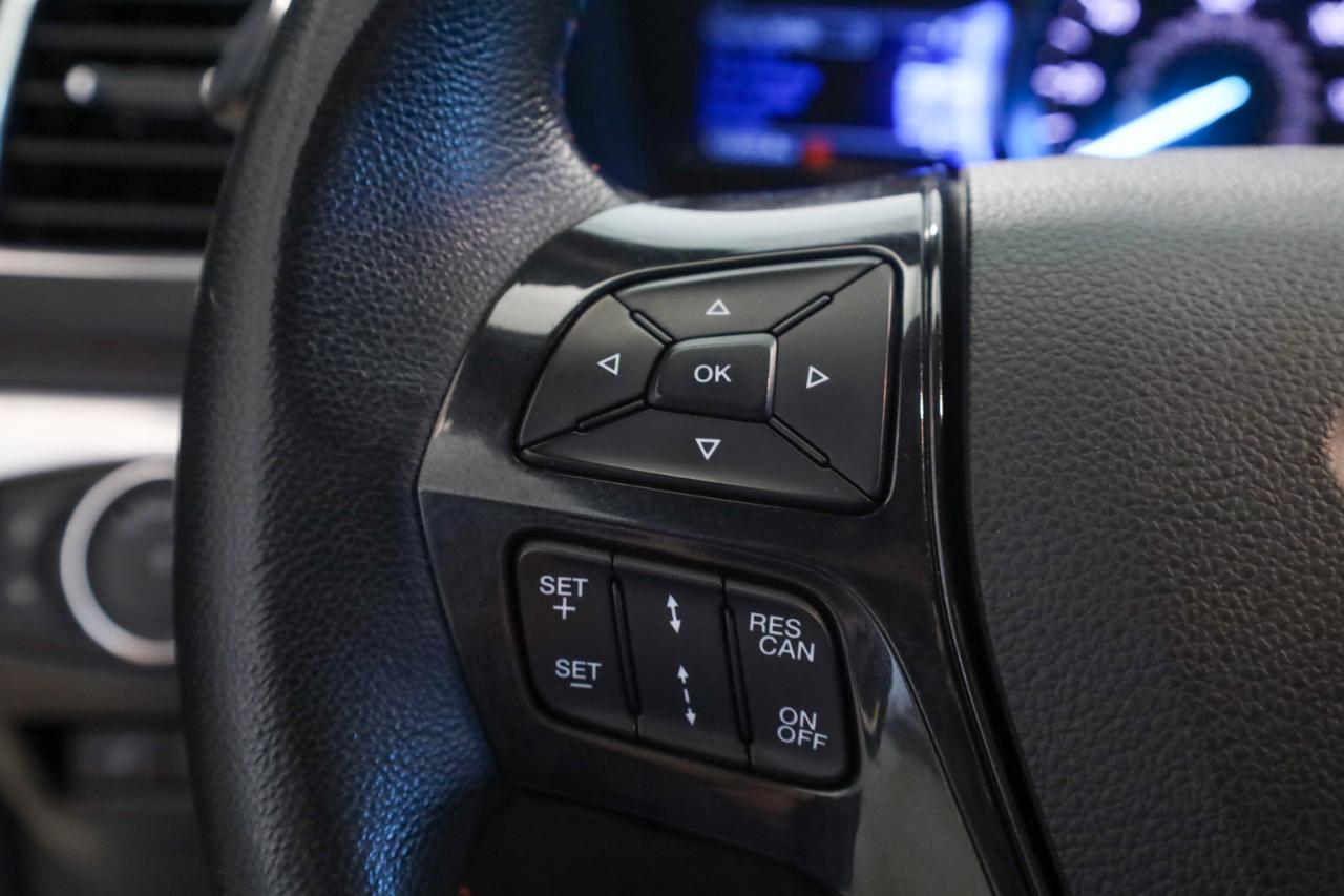 Ford Explorer photo 35