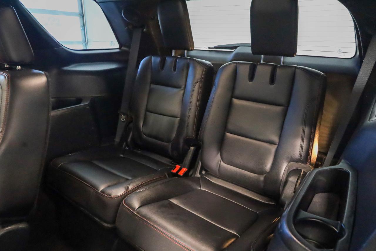 Ford Explorer photo 19